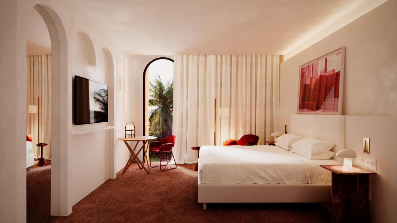 Doubletree By Hilton Ben Guerir Hotel & Residences Benguerir Exteriör bild
