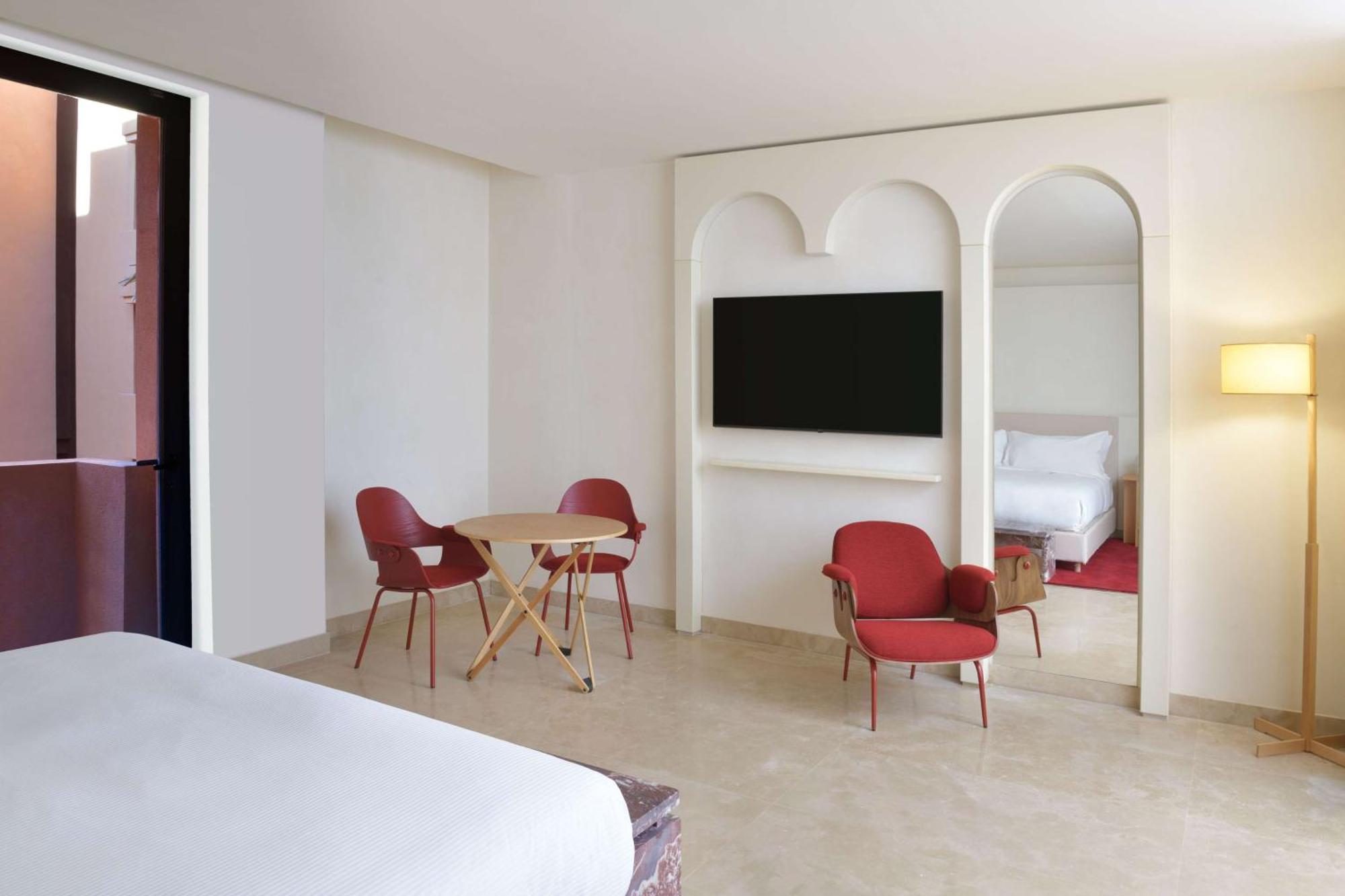 Doubletree By Hilton Ben Guerir Hotel & Residences Benguerir Exteriör bild